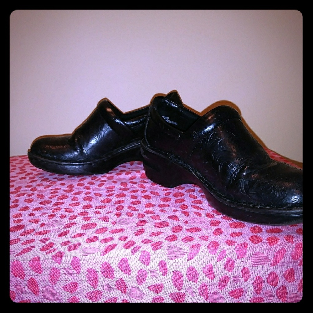 B.O.C. clogs